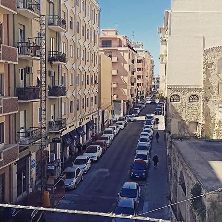 Xoxo Cagliari Apartment Luaran gambar